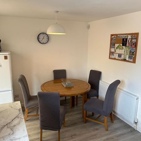 Fresh, Fully Equipped Modern House Can Sleep 5 Kiveton Park 외부 사진